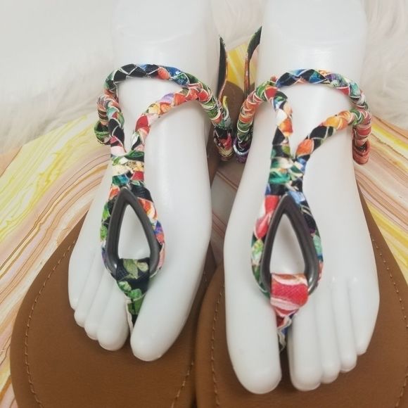 Rampage colorful Fabric Sandals. Size 10 M. - Picture 12 of 12